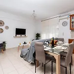 Niman Beachside Appartamento *